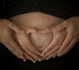 pregnancy-1136777_1280